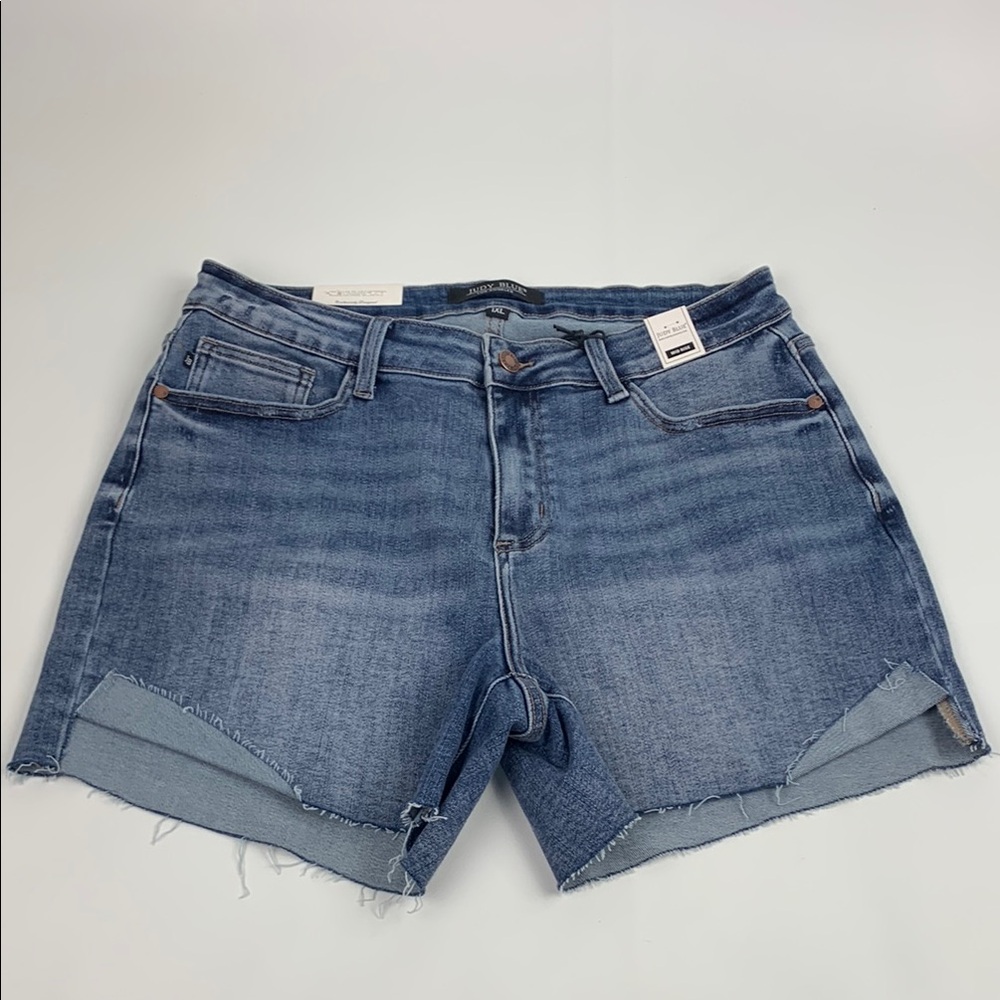 Judy Blue Mid Rise Denim Shorts Size 1X Raw Hem Stretch Brand New with tags